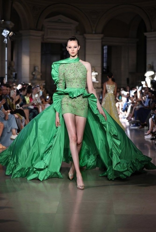  فساتين من yolancris