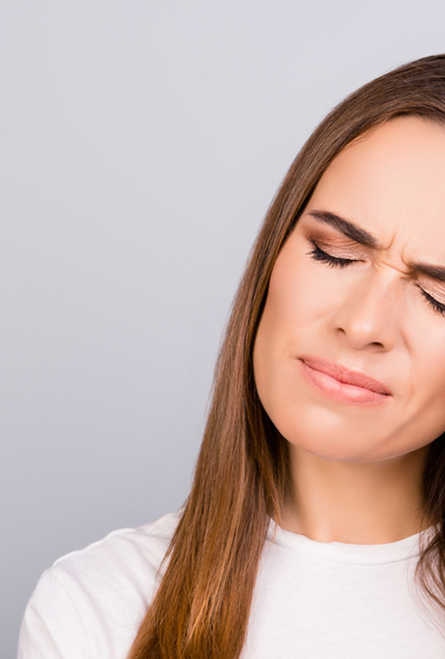 مخاطر الصداع العنقودي وطرق التخلص منه