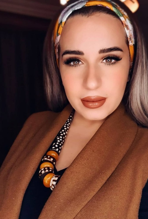 اسما شريف منير تناشد الجمهور الدعاء لها