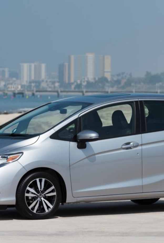 هوندا تطلق fit بخمس نسخ مختلفة