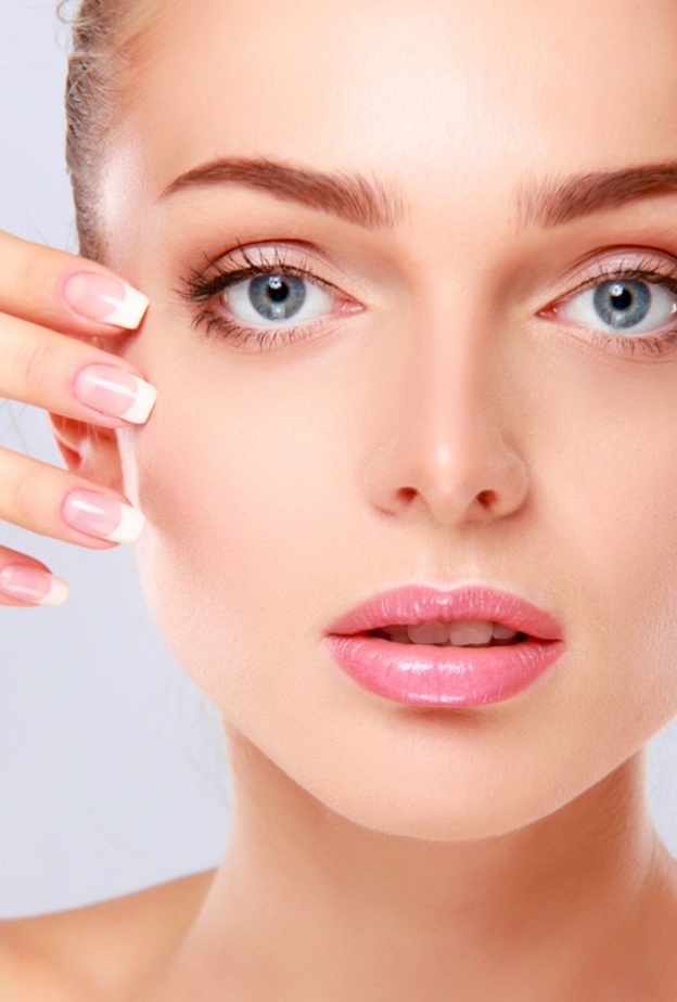 لخطوط الرفيعه حول الفم أسبابها متعددة