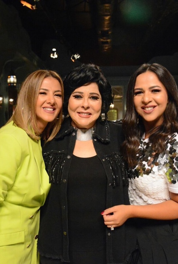 دنيا وايمي سمير غانم في صاحبة السعادة