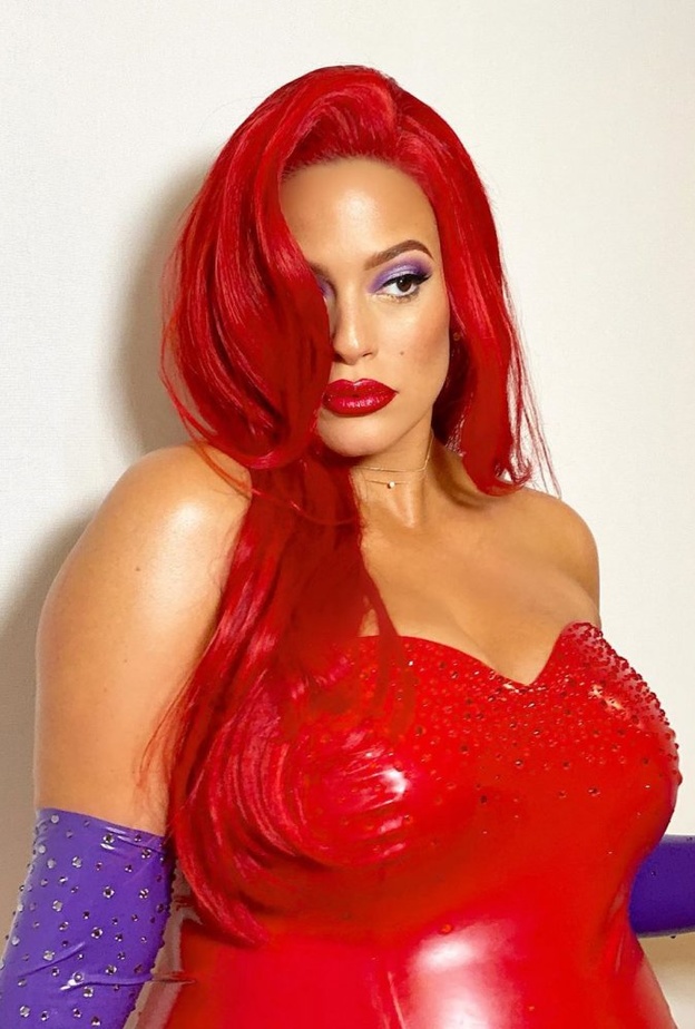 Ashley Graham بشخصية جيسيكا رابيت