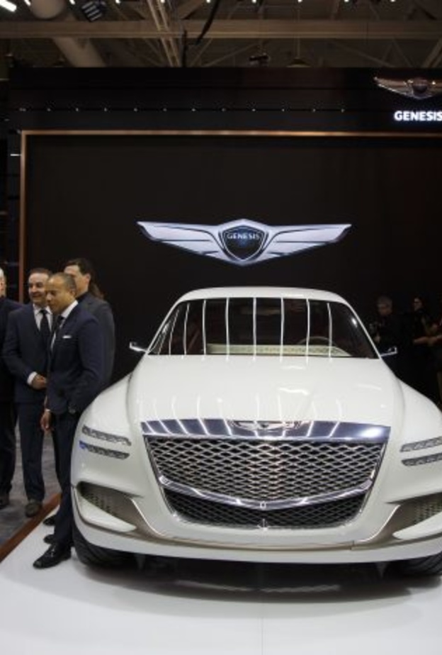  Genesis تطرح السيارة بعدة محركات