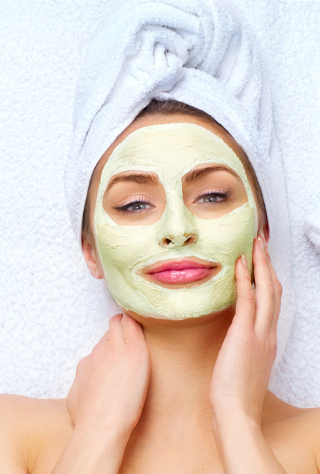  أفضل مستحضرات ماسك ترطيب البشرة للخريف والشتاء