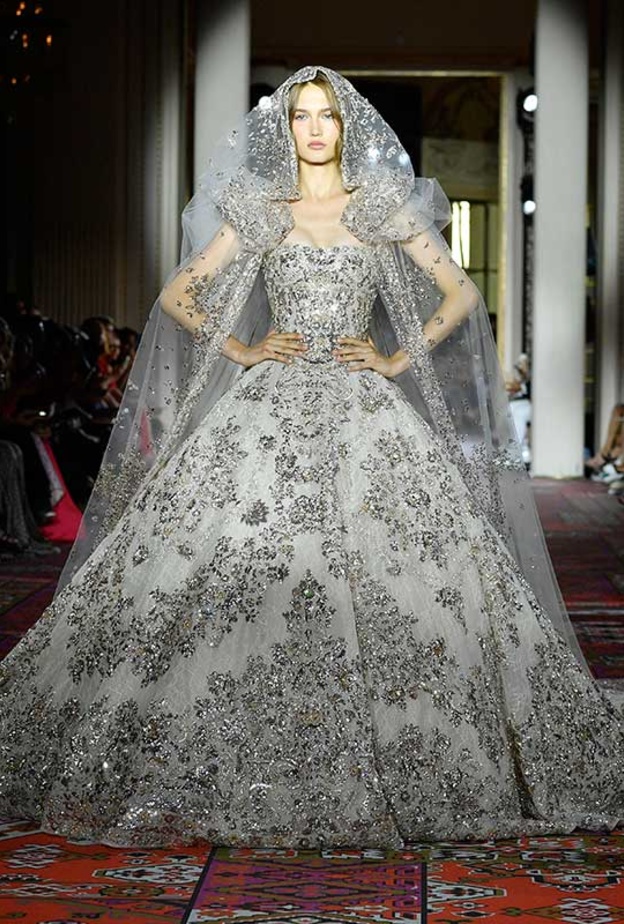 فستان من زهير مراد