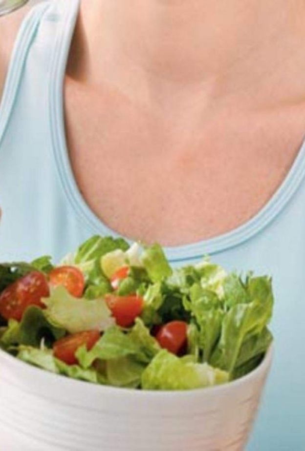 اما في اليومين الباقيين فيجب الاكتفاء بتناول 500 سعرة حرارية فقط للنساء