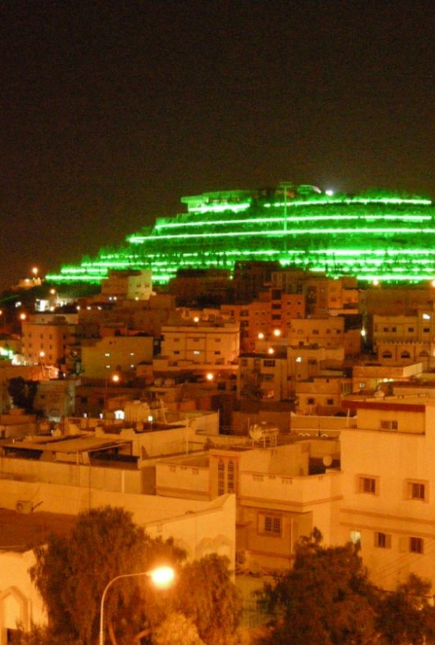 الجبل الأخضر في المساء