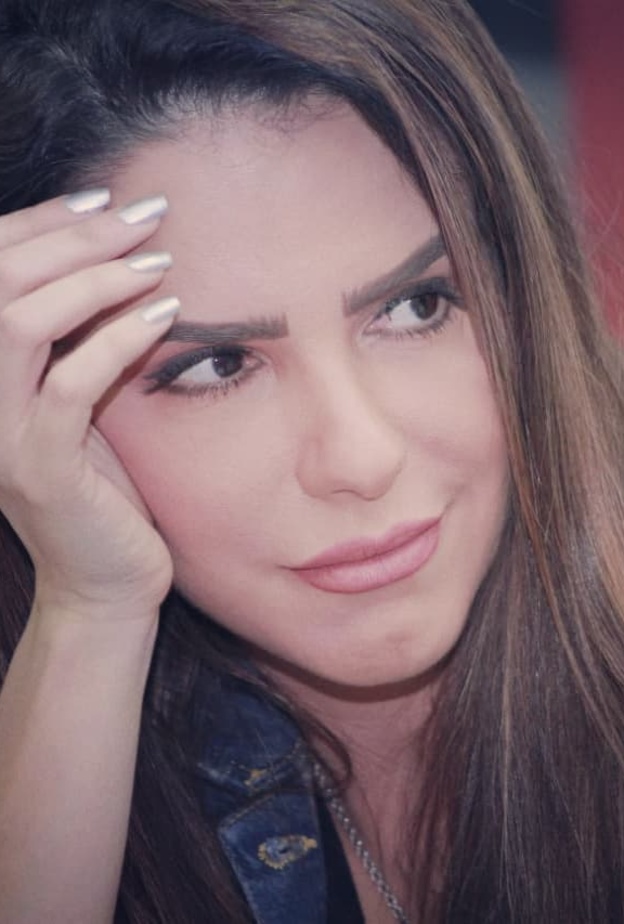 دنيا عبدالعزيز