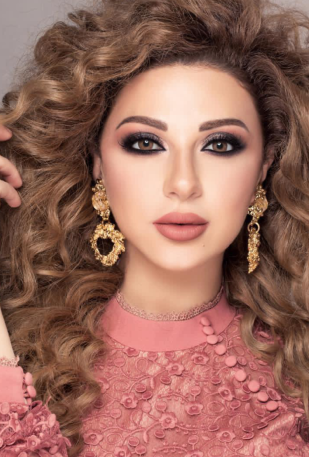  تسريحة شعر الويفي الرفيع مستوحاه من ميريام فارس