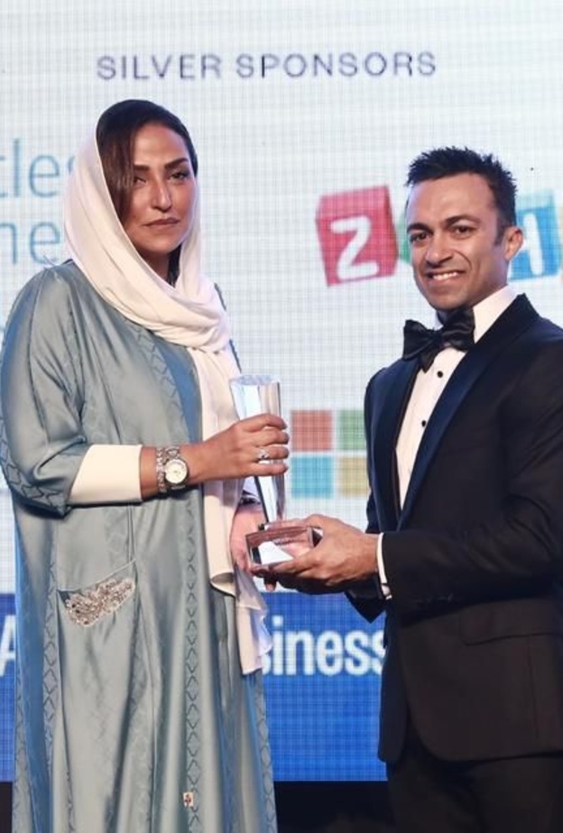  الأميرة لمياء بنت ماجد آل سعود تحصد جائزة الإنجازات البارزة من أريبيان بزنس