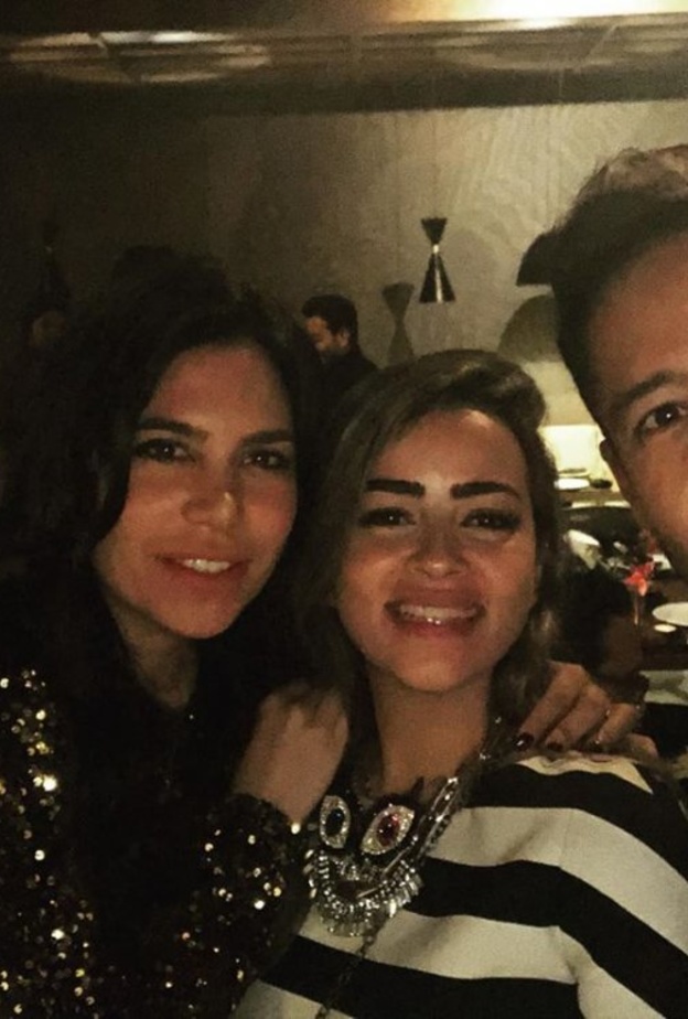 محمد حماقي وزوجته