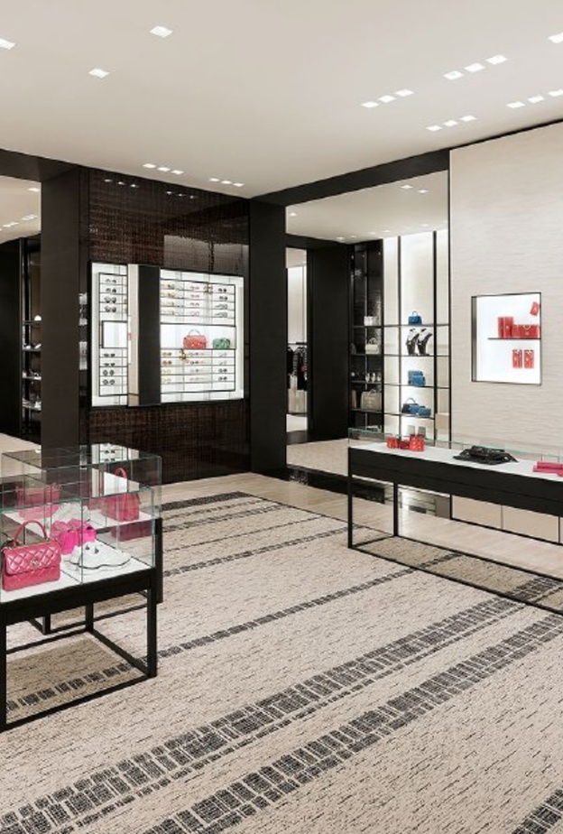 CHANEL تفتتح بوتيك جديد للأزياء في أبو ظبي