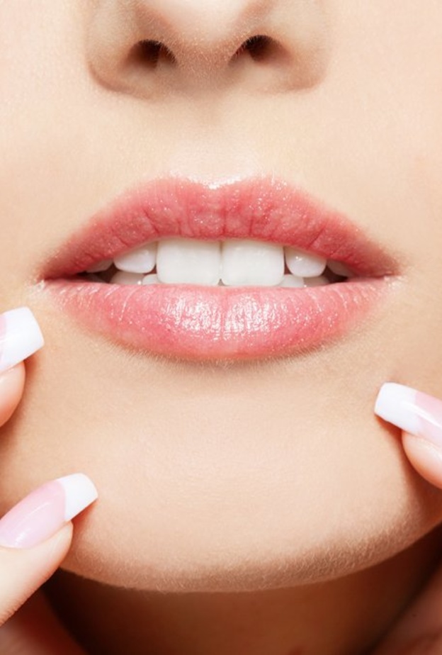  الفرق بين الاظافر الاكريليك والجل وايهما افضل