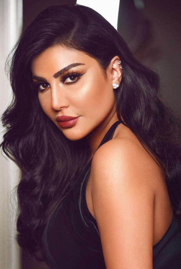  أمل العوضي وريم عبدالله هل تحولتا لنسخة واحدة