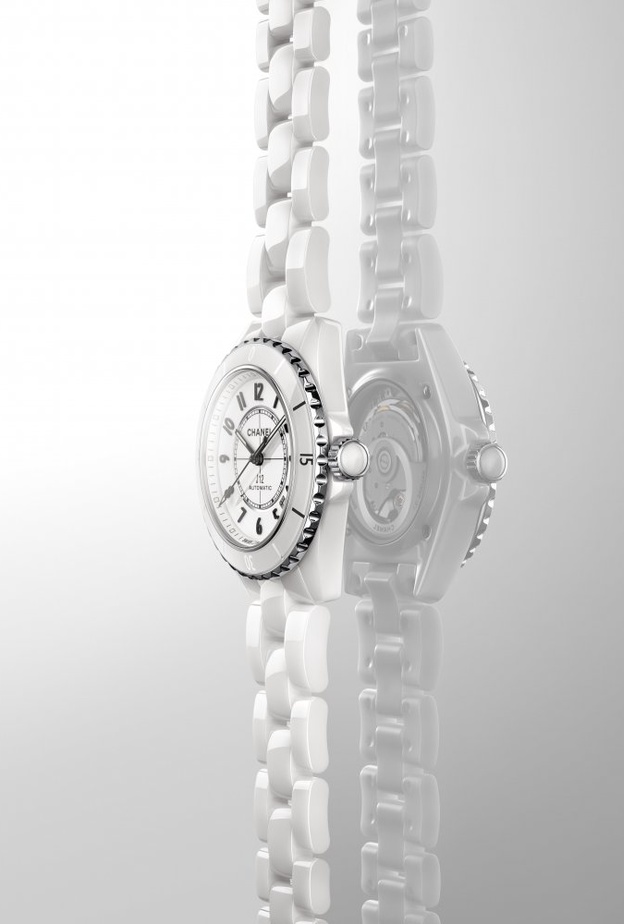  ساعة J12 من شانيل