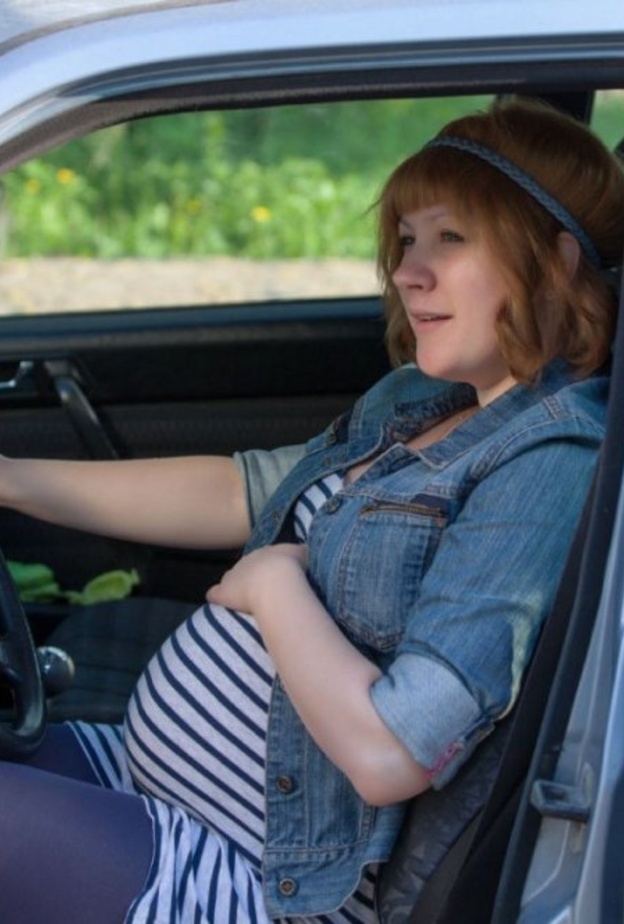 مخاطر قيادة السيارة للمرأة في الشهر التاسع من الحمل