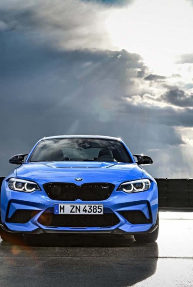 BMW تكشف عن CS من طراز الأداء المتفوق لعام 2020 من سيارتها M2