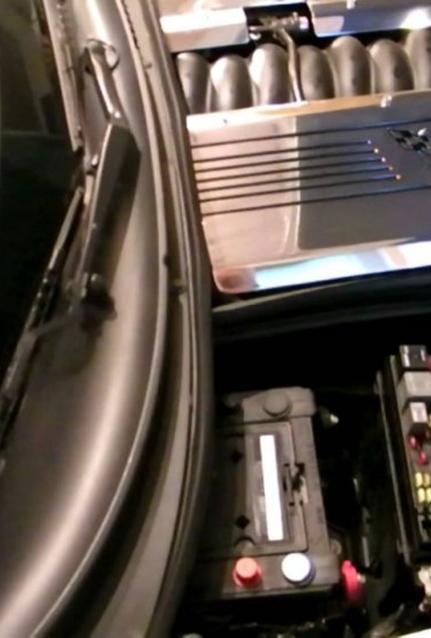 سرقة السيارة