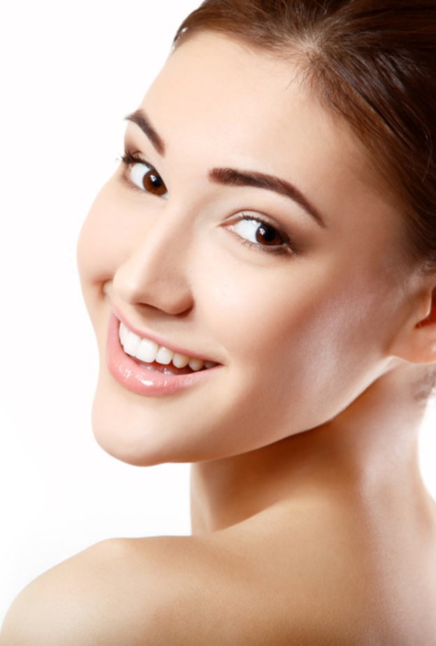 طريقة عمل دلكة الليمون والنشا لتبييض الجسم