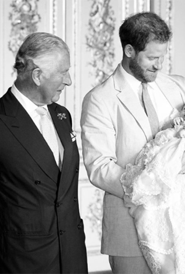 أرشي هاريسون السابع في ترتيب ولاية العرش