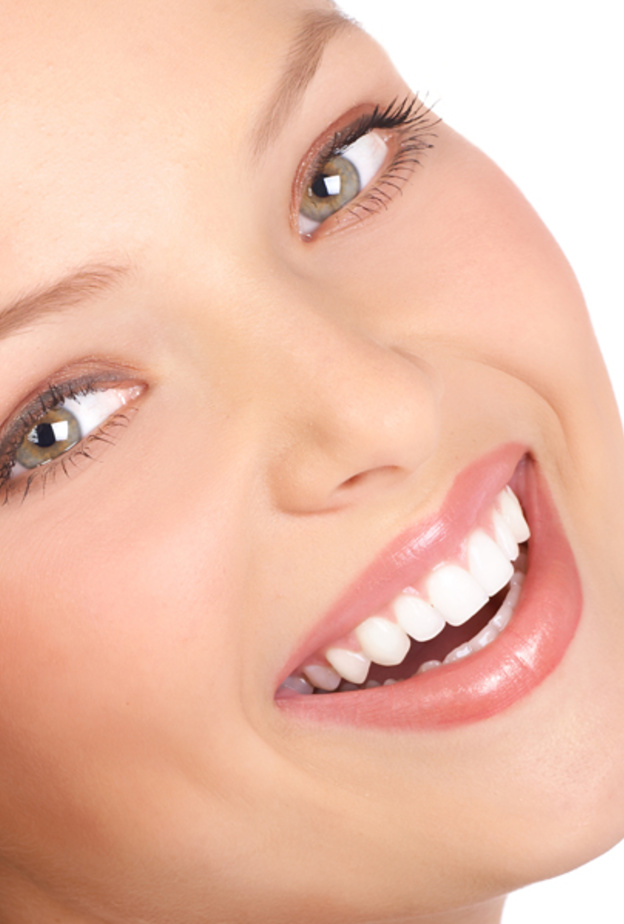 إبتعدي عن الطرق المعروفة لإزالة شعر الشفايف واتبعي الطرق الطبيعية