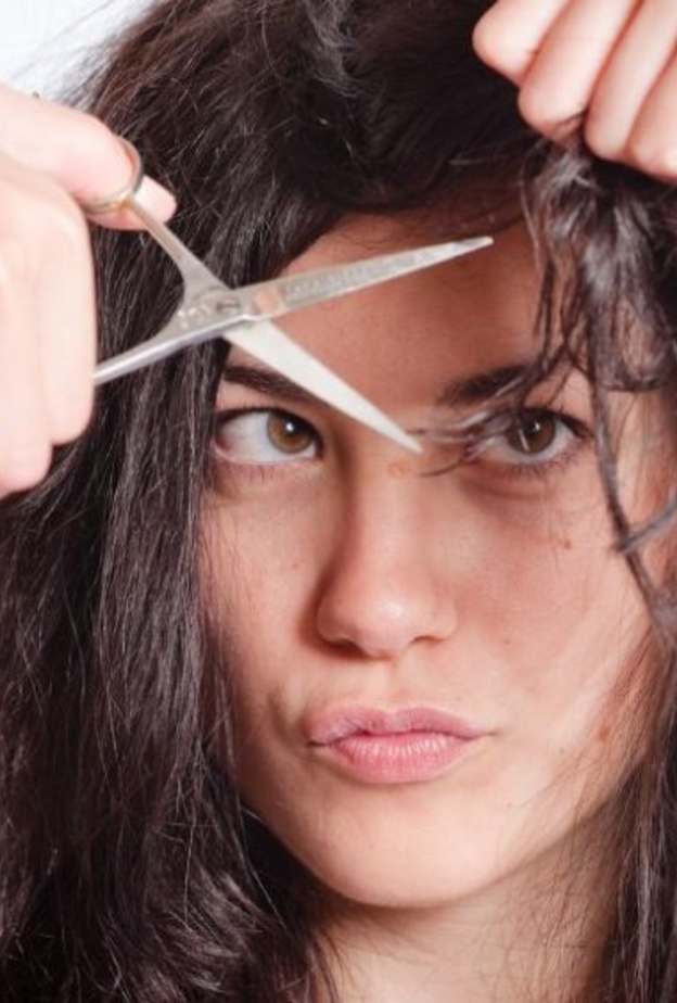 اضرار قص الشعر