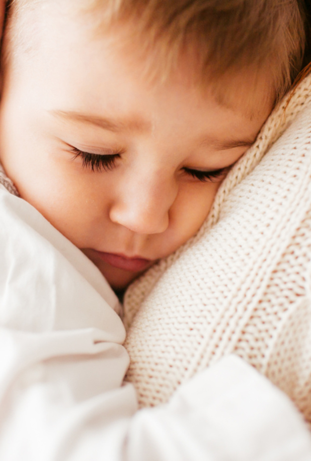 أمور تخبرك بأن طفلك لا يشعر بالأمان