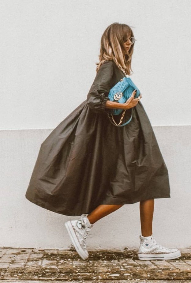 بلوفر شتوي طويل بطول فستان قصير