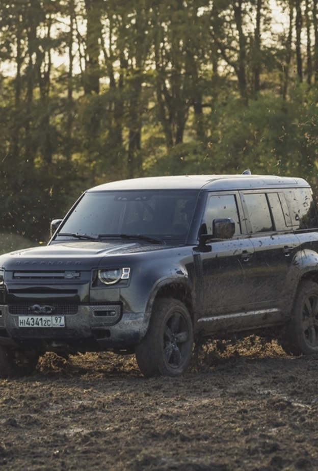  اختيار مواصفات سيارات ديفندر المشاركة في الفيلم