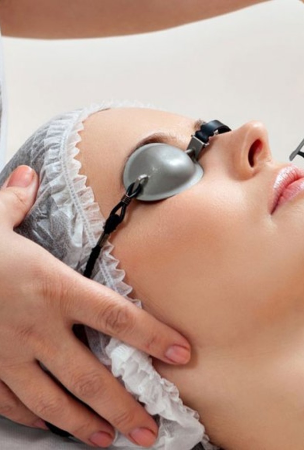 ازالة الدهون من الوجه بالليزر هي تقنية مناسبة لحل مشكلة دهون الوجه