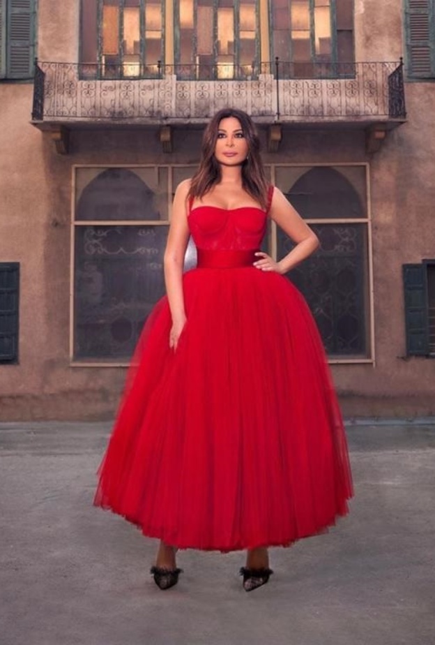 اليسا بالاحمر