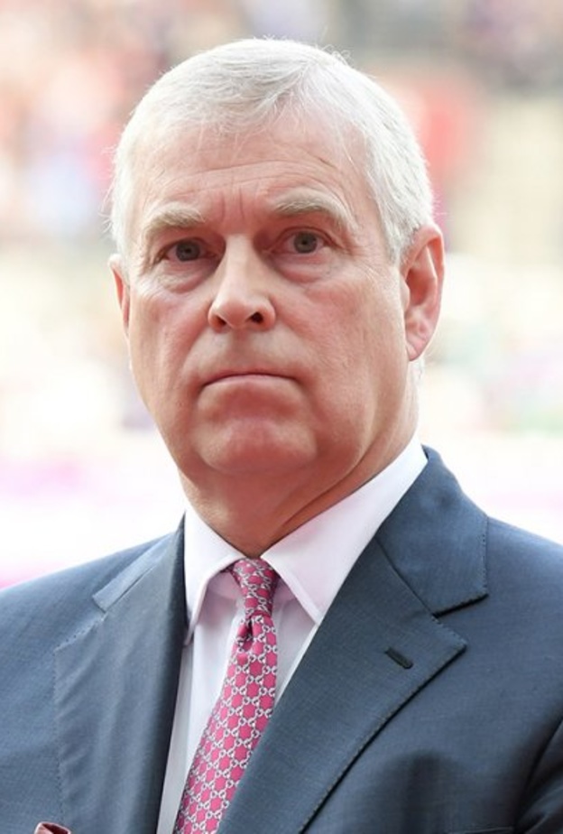 الأمير أندرو يعلن انسحابه من العمل العام في بيان رسمي