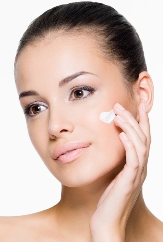 افضل مستحضرات العناية بالبشرة في الصباح