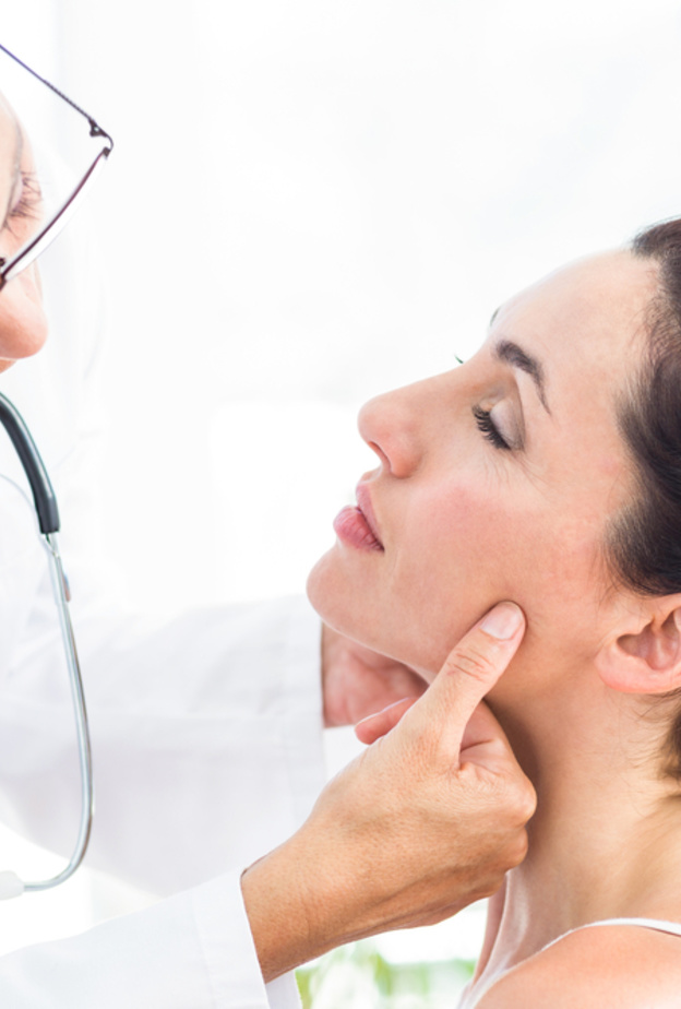 تعرفي على المخاطر المحتملة لعلاج بروز الفك السفلي بالجراحة