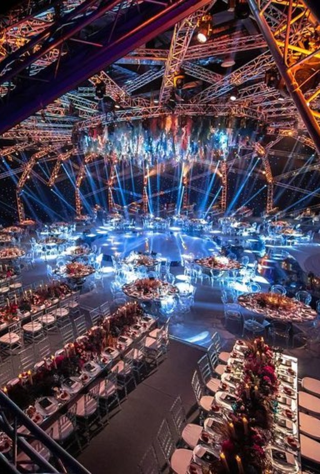 الاضاءة من نايمان قزي