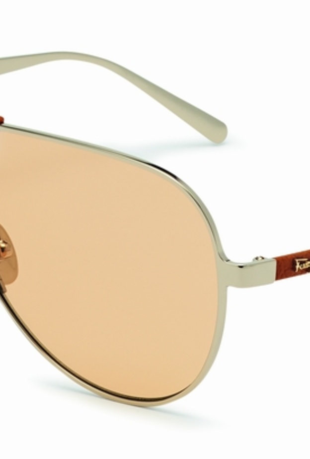 تقدم علامة SALVATORE FERRAGAMO موديلات نظارات حصرية  تُعرض في الحملة الدعائية لموسم خريف/شتاء 2019