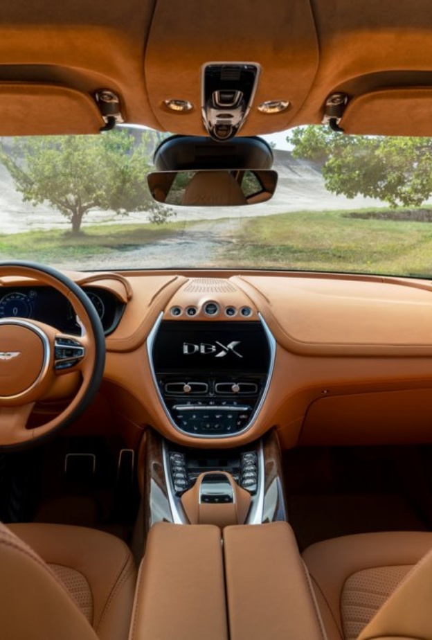 سيارة DBX من أستون مارتن غاية في الفخامة