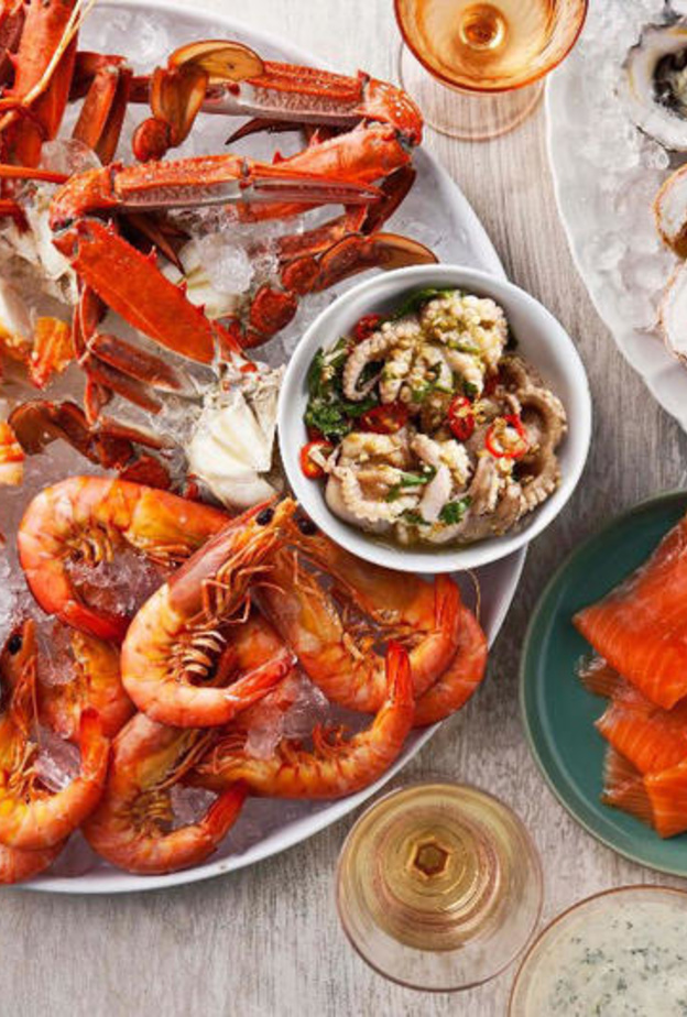  فوائد ثمار البحر للعروسين قبل الزفاف