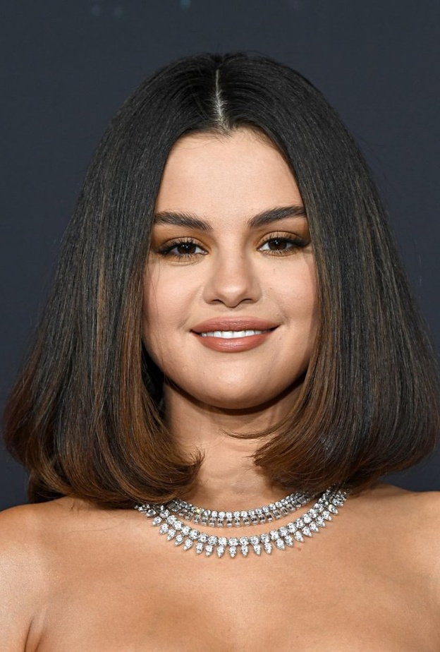 اطلالة جمالية فاخرة للنجمة Jameela Jamil