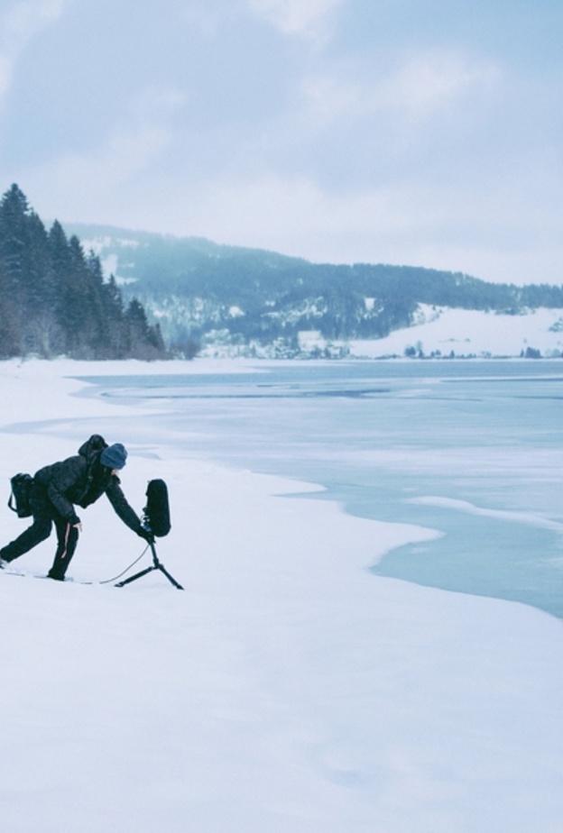 أبدعتهُ يانا وينديرين.. Audemars Piguet تُقدّم فنّ الاستماع تحت الماء