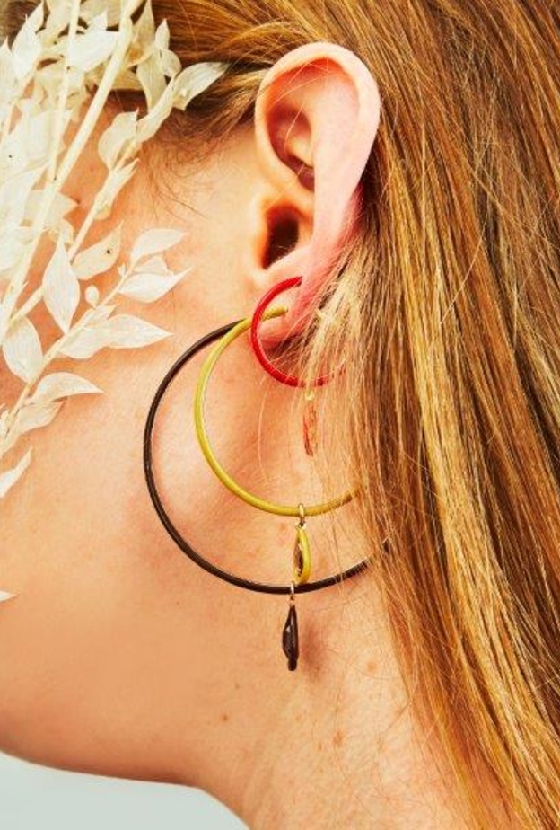    Nina Runsdorf تنفح روحاً جديدة في أشهر ابتكاراتها مع مجموعة ‘The Artist’