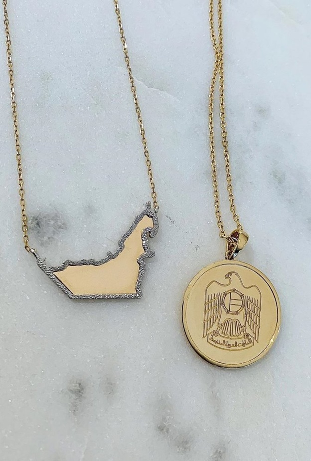 دبوس زايد من تصميم FC By Fatima