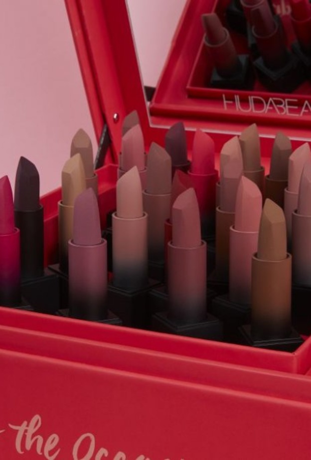 احمر شفاه باور بوليت ليب فولت