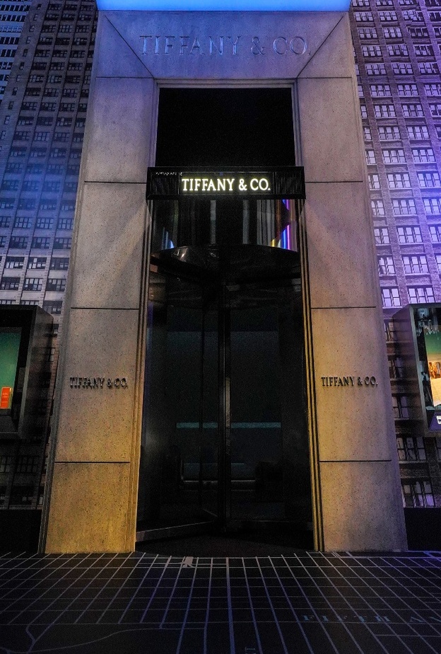  المدير الفني للدار المصمم الأمريكي "ريد كراكوف" Reed Krakoff