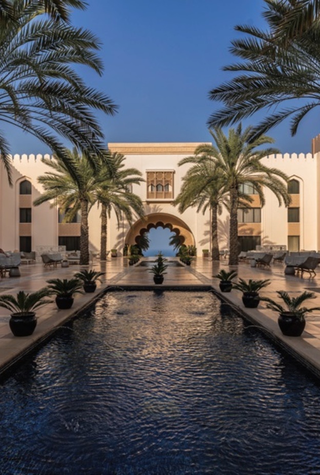 عروض منتجعات شانغريلا في مسقط بمناسبة اليوم الوطني الإماراتي