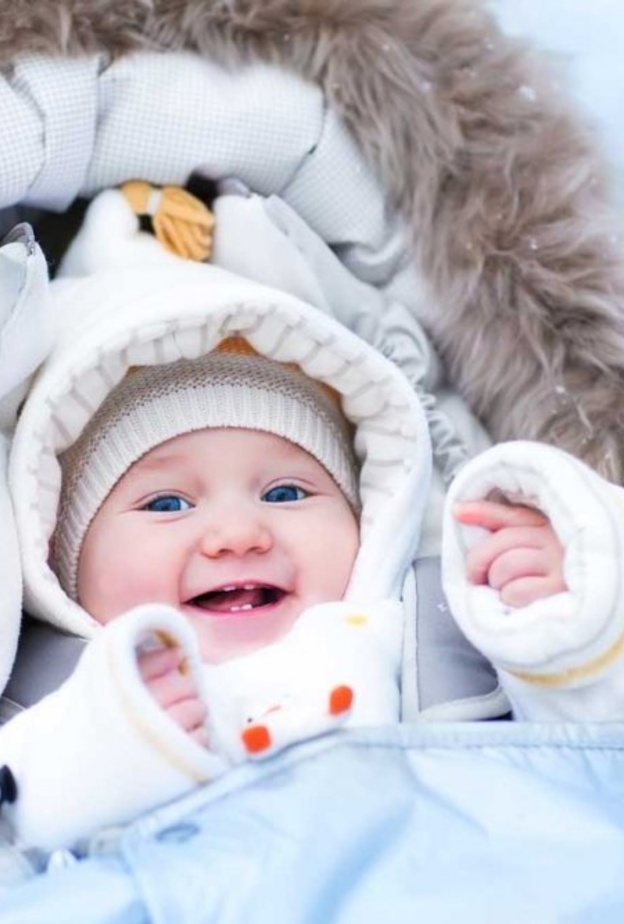 نصائح للام عند شراء ملابس الطفل الرضيع في الشتاء