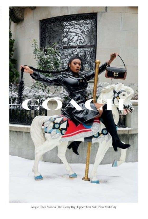 حملة Coach لمناسبات نهاية العام.. دعماً لمفاهيم الإدماج والتفاؤل والأصالة