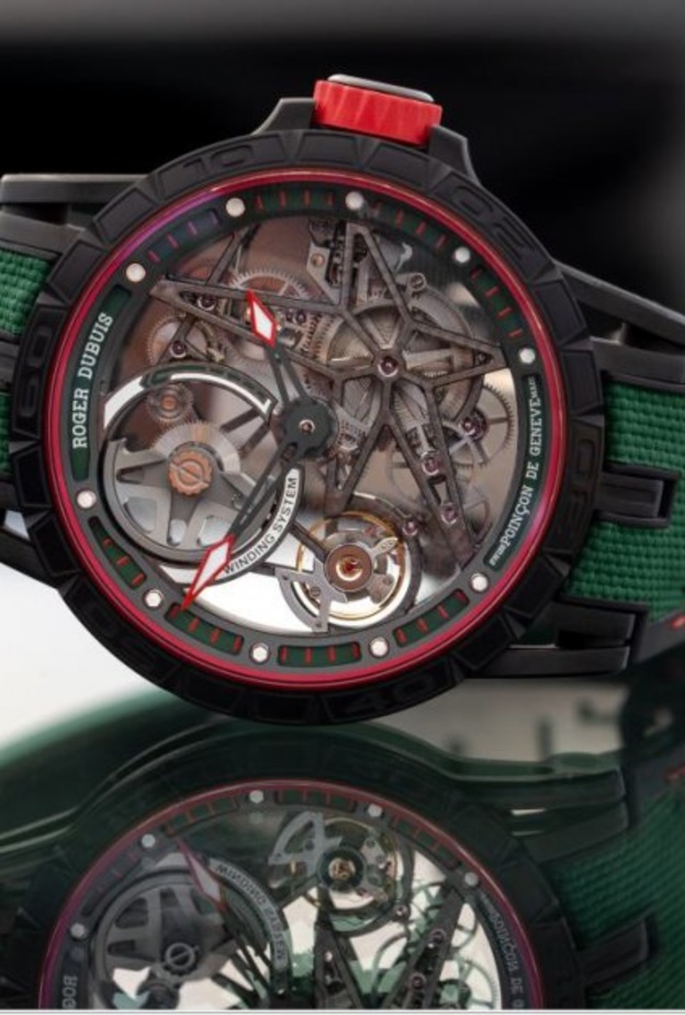 Roger Dubuis تحتفل باليوم الوطني الاماراتي مع إصدار محدود من ساعة اكسكاليبور