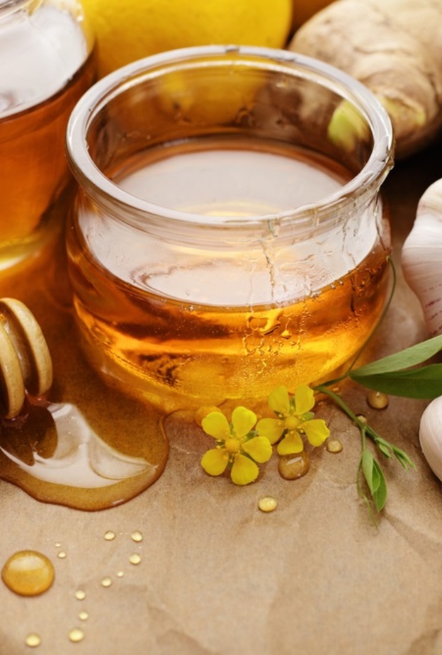 فوائد تناول العسل والثوم على الصحة